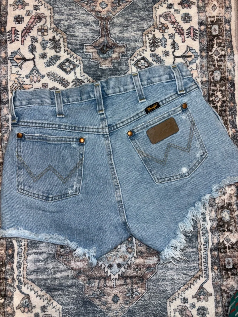 Wrangler Short - Picture 3 of 3